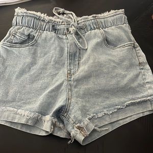 No Boundaries Blue Denim Shorts Xs